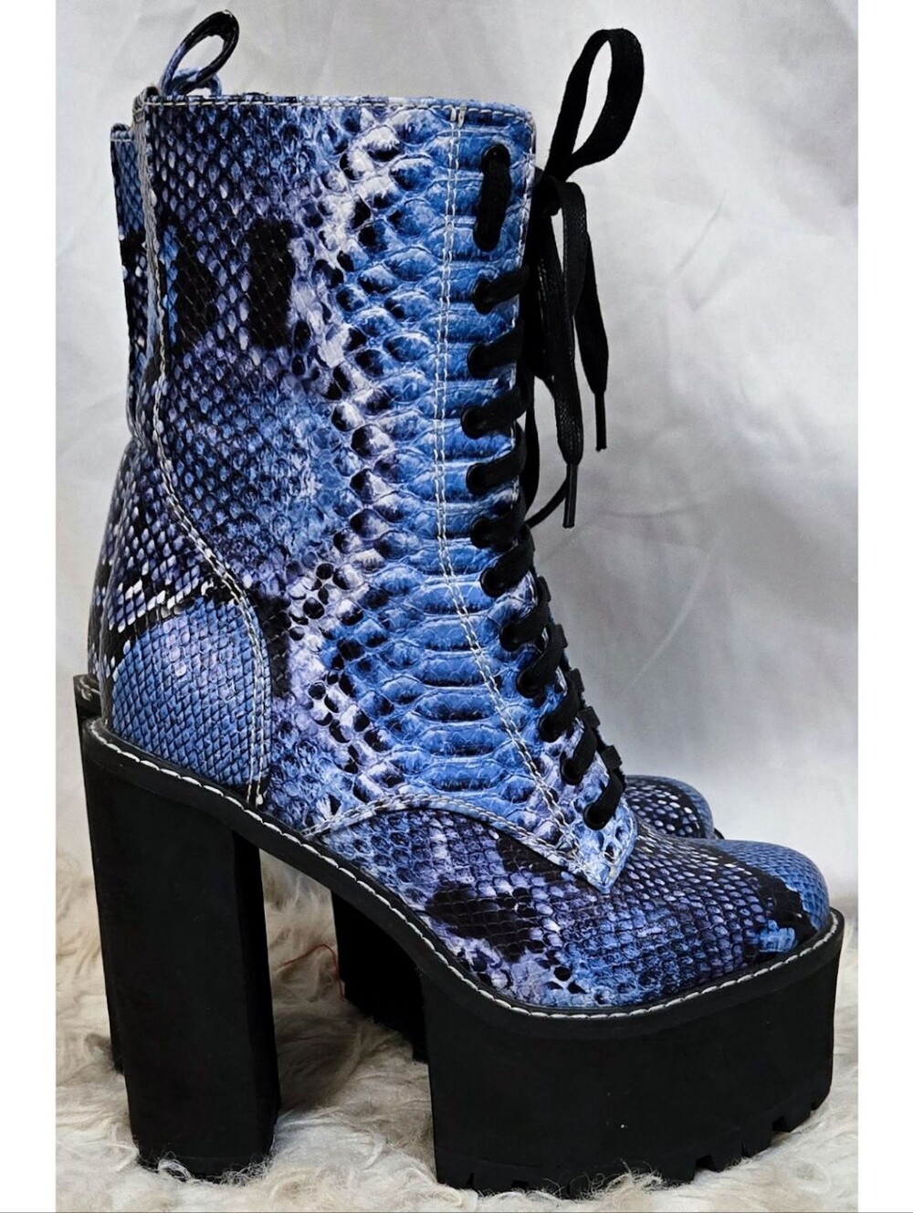 Dolls Kill Postergirl Blue Snakeskin Python Platform Boots Lace Up Heels Ankle